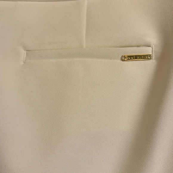 Anne Kline off-white/winter white/ dress slacks. Size 8 Ankle Length. - Picture 7 of 13